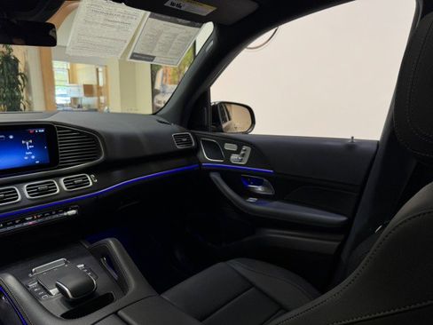Certified 2025 Mercedes-Benz GLE 350 4MATIC image 10