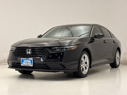 Used 2025 Honda Accord LX image 2