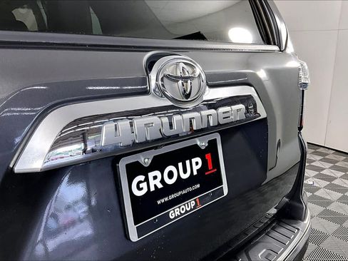 Used 2021 Toyota 4Runner Limited AWD/4WD image 58