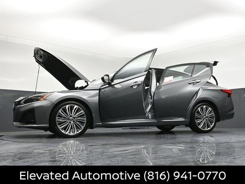 Certified 2025 Nissan Altima 2.5 SL FWD image 40