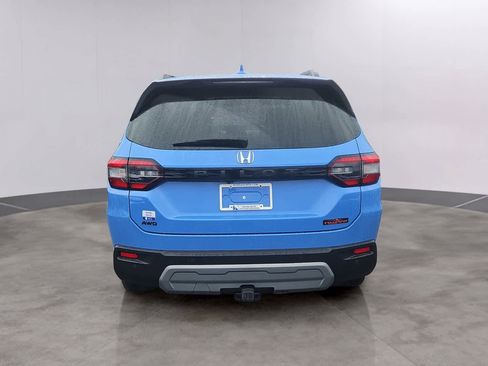 Certified 2024 Honda Pilot TrailSport image 5