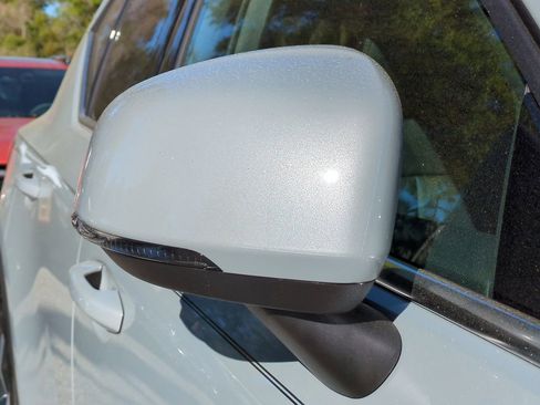 New 2025 Volvo XC40 B5 Core w/ Protection Package Premier image 12