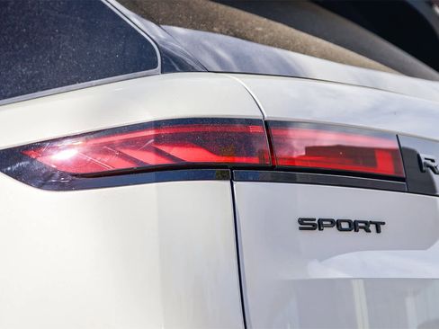 New 2026 Land Rover Range Rover Sport Dynamic SE image 7