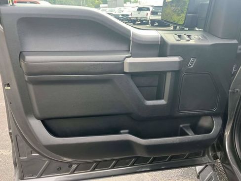 Used 2017 Ford F150 XLT w/ Equipment Group 302A Luxury AWD/4WD image 17