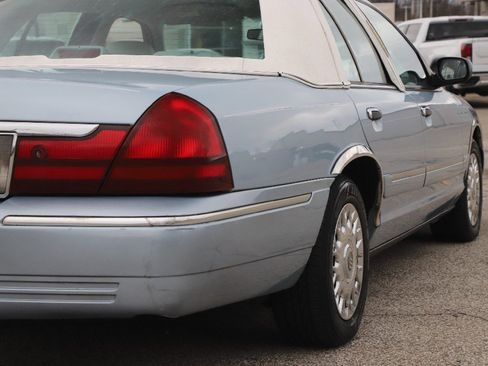 Used 2004 Mercury Grand Marquis GS image 10