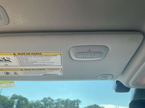 Used 2023 Jeep Cherokee Altitude Lux image 19