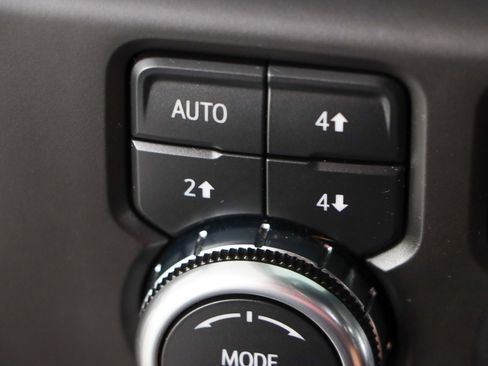 Used 2024 GMC Sierra 2500 Denali w/ Denali Reserve Package image 25