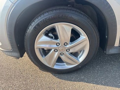 Used 2019 Honda HR-V EX-L image 11
