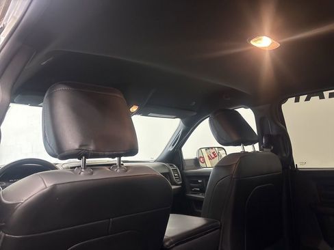 Used 2022 RAM 2500 Tradesman w/ Chrome Appearance Group image 12