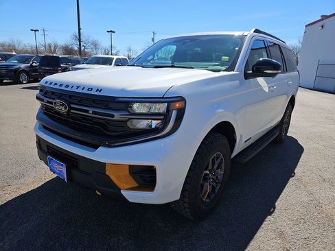 New 2026 Ford Expedition Tremor image 4