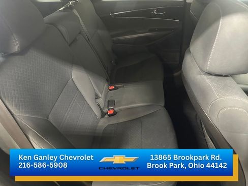 Used 2020 Kia Sorento LX FWD image 23