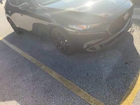 Used 2024 MAZDA MAZDA3 s image 2