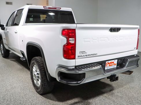 Used 2024 Chevrolet Silverado 2500 LT w/ Convenience Package AWD/4WD image 8