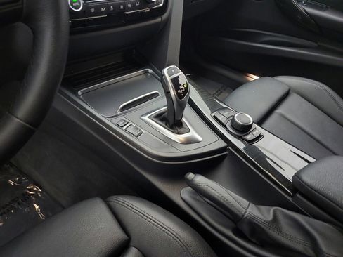 Used 2018 BMW 330i Sedan image 11