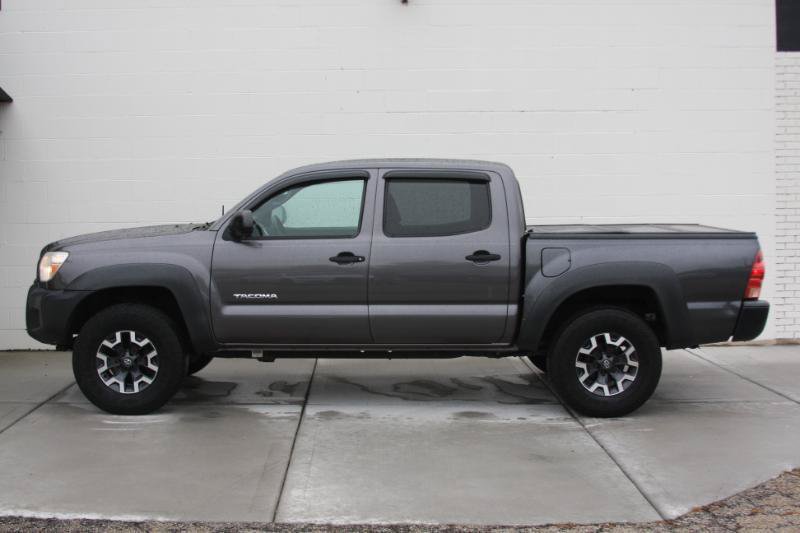 Used 2015 Toyota Tacoma PreRunner w/ Convenience Package RWD image 26