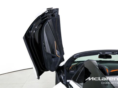 Used 2020 McLaren 720S Performance image 12