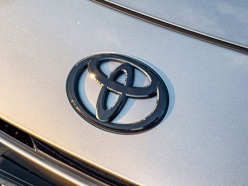 New 2026 Toyota Camry XLE image 10