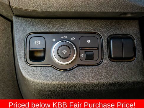 Used 2021 Mercedes-Benz Sprinter 2500 image 16
