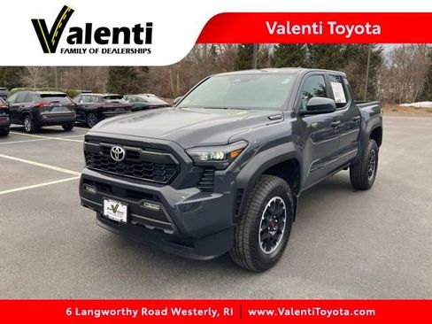 Certified 2024 Toyota Tacoma TRD Off-Road AWD/4WD image 1