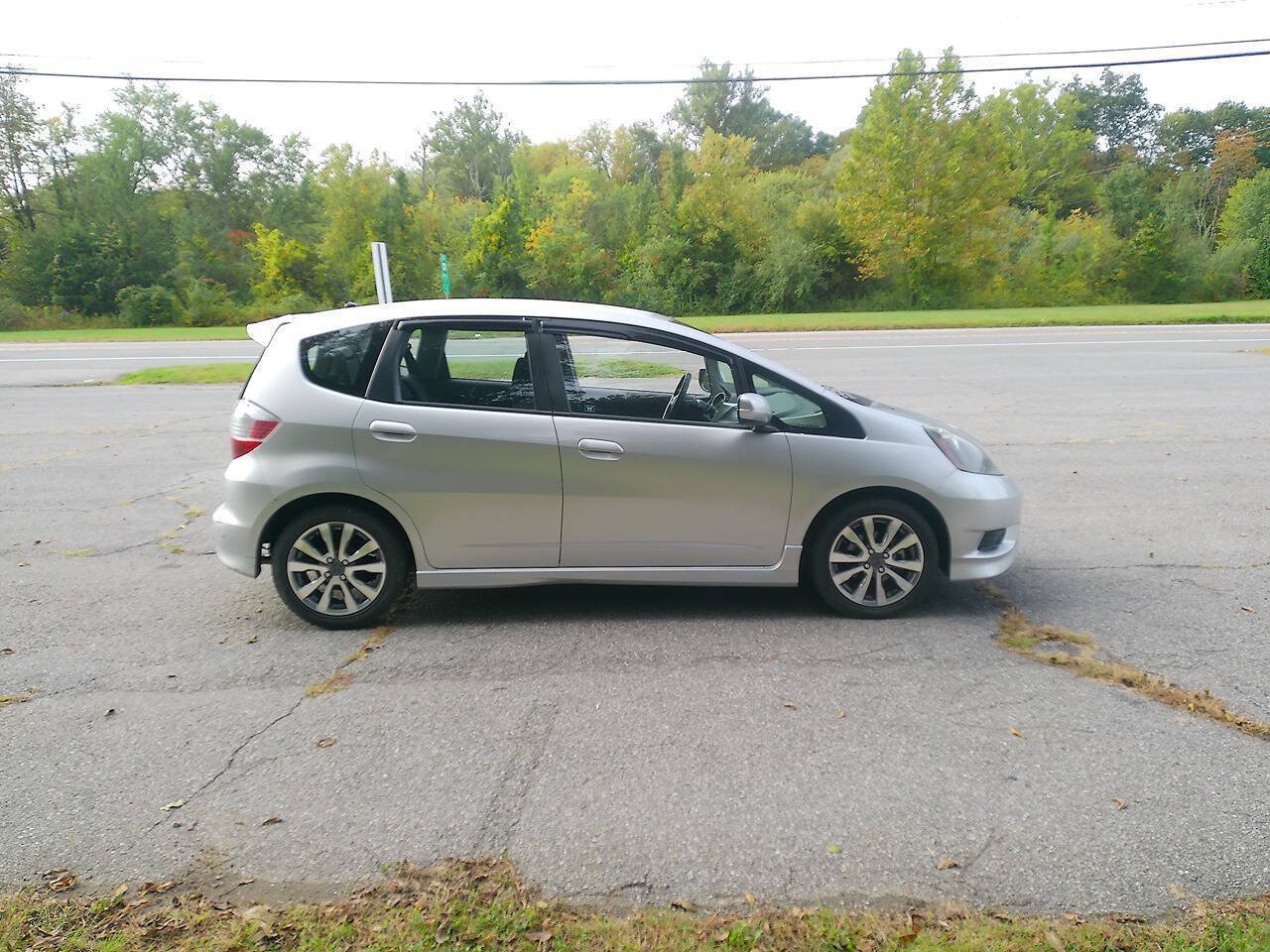 Used 2012 Honda Fit Sport image 7