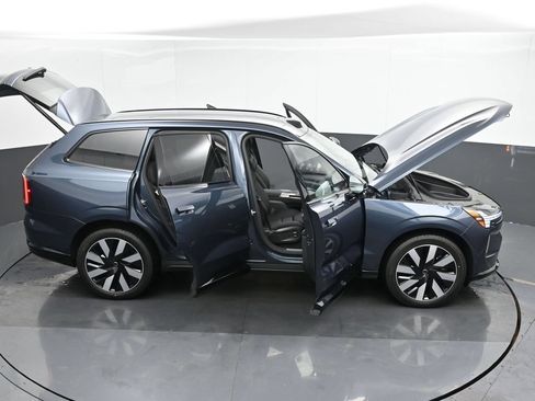 New 2025 Volvo EX90 Ultra AWD/4WD image 42