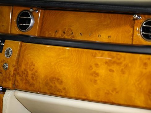 Used 2006 Rolls-Royce Phantom Sedan image 25