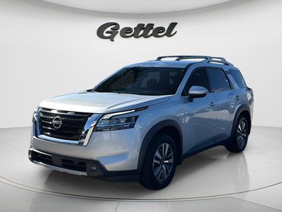 Used 2022 Nissan Pathfinder SL