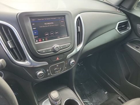Used 2020 Chevrolet Equinox LT FWD image 14