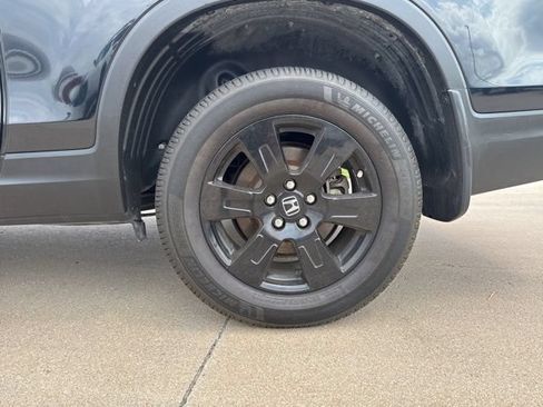 Used 2017 Honda Ridgeline Black Edition image 11