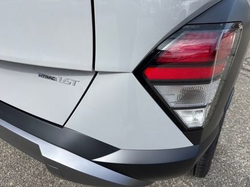 New 2026 Hyundai Kona SEL Premium image 12