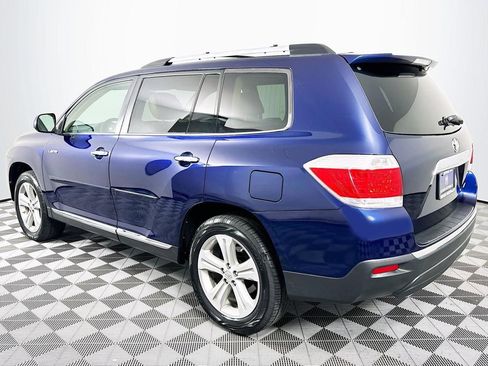 Used 2012 Toyota Highlander Limited w/ Tow Pkg AWD/4WD image 8