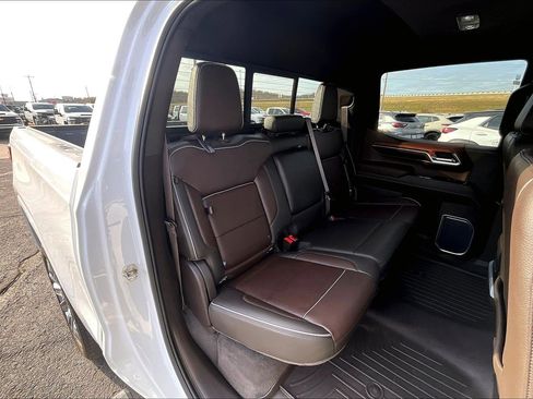 Used 2022 GMC Sierra 1500 Denali w/ Denali Reserve Package image 29