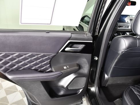 Used 2024 Mitsubishi Outlander SEL AWD/4WD image 46