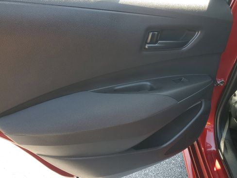 Certified 2022 Toyota Corolla LE FWD image 11