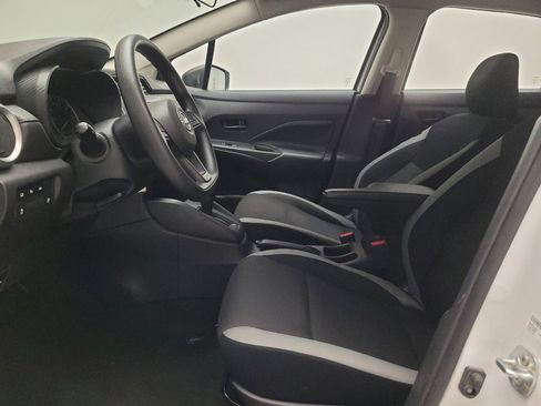 Used 2025 Nissan Versa S w/ S Plus Package FWD image 17