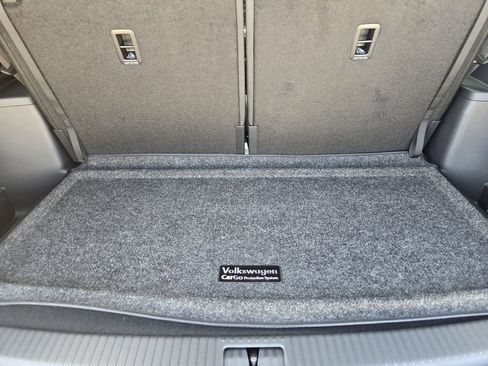 New 2026 Volkswagen Atlas Peak Edition image 25