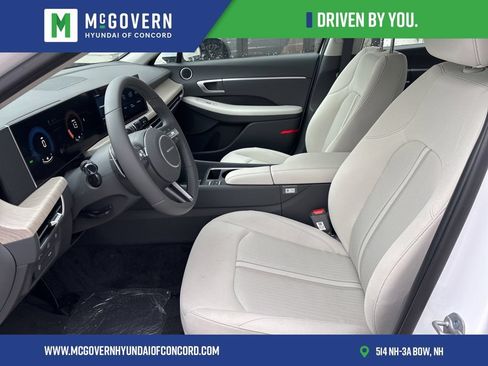 New 2025 Hyundai Sonata SEL FWD image 9