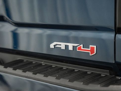 Used 2022 GMC Sierra 3500 AT4 w/ AT4 Preferred Package image 9