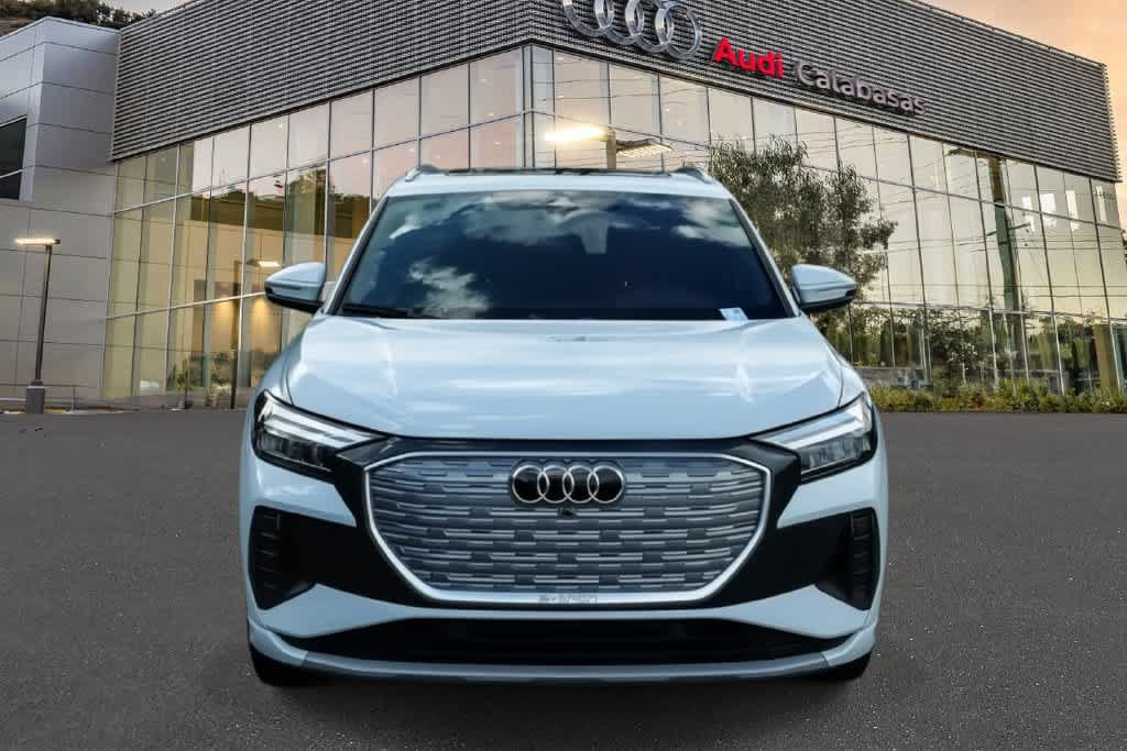 Used 2023 Audi Q4 e-tron Premium Plus RWD image 2