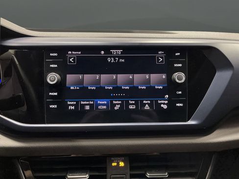 Used 2022 Volkswagen Taos SE w/ IQ.Drive SE Package image 17