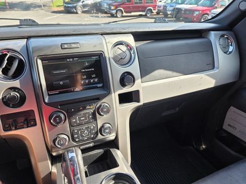Used 2014 Ford F150 FX4 w/ Equipment Group 402A Luxury AWD/4WD image 16