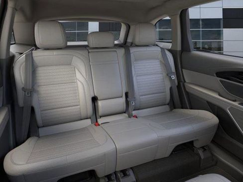 New 2025 Lincoln Nautilus Reserve w/ Jet Appearance Package image 11