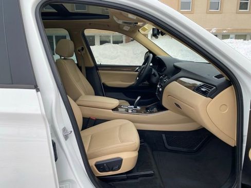 Used 2017 BMW X3 xDrive28i image 32