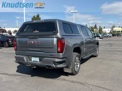 Used 2021 GMC Sierra 1500 AT4 w/ AT4 Carbonpro Edition AWD/4WD image 7