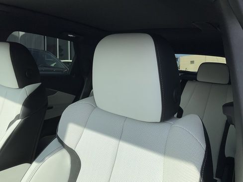 Used 2024 Acura ZDX A-Spec image 18