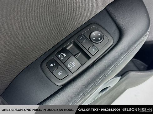 Used 2023 Dodge Challenger SXT RWD image 17