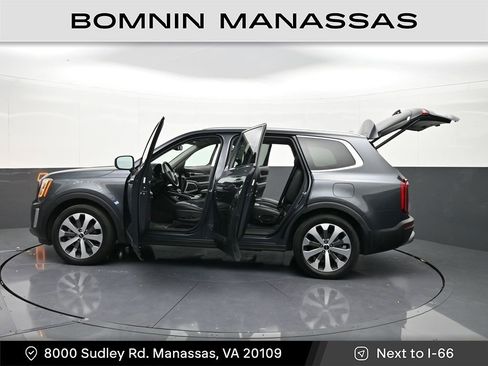 Used 2022 Kia Telluride EX w/ EX Premium Package image 38