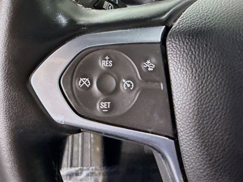 Used 2023 Chevrolet Traverse LT FWD image 14