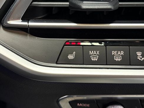 Used 2022 BMW X5 xDrive40i image 32