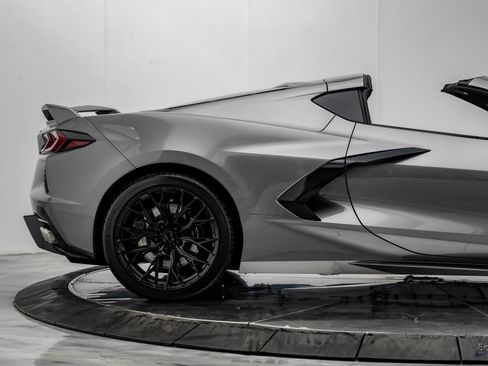 Used 2022 Chevrolet Corvette Stingray Preferred Cpe w/ Z51 Performance Package RWD image 29